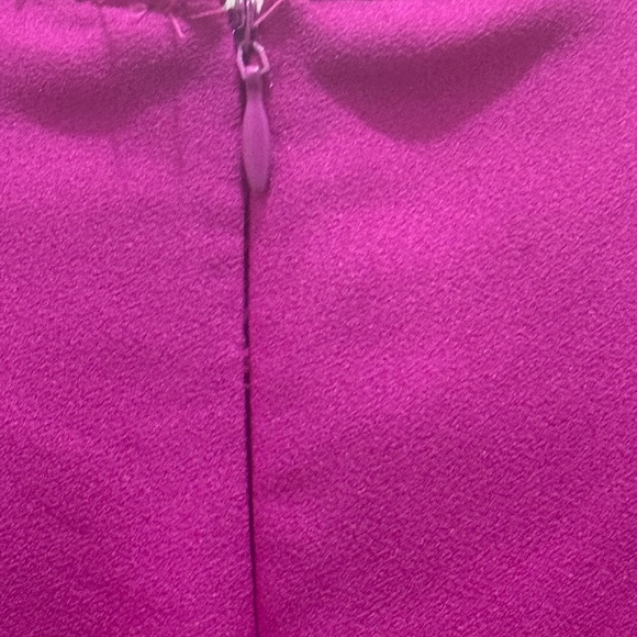 Nicole Miller. Vibrant Ruffle Side Dress. Fuscia. Size 2. - Picture 7 of 8
